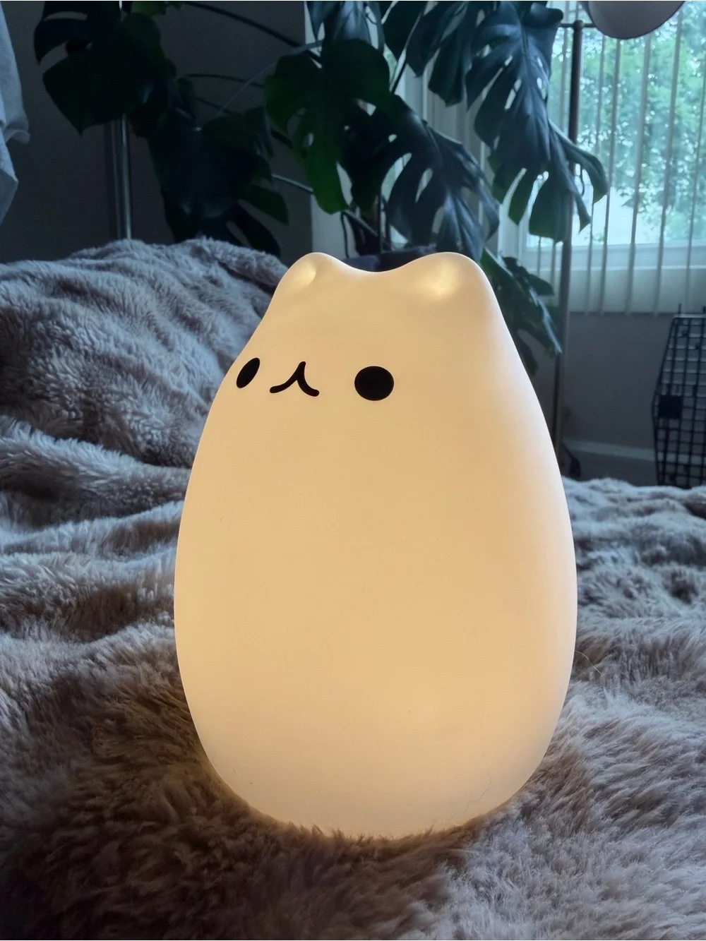 Squishy Cat Night Light Whimsy Tap Control Rechargeable Noodoll
